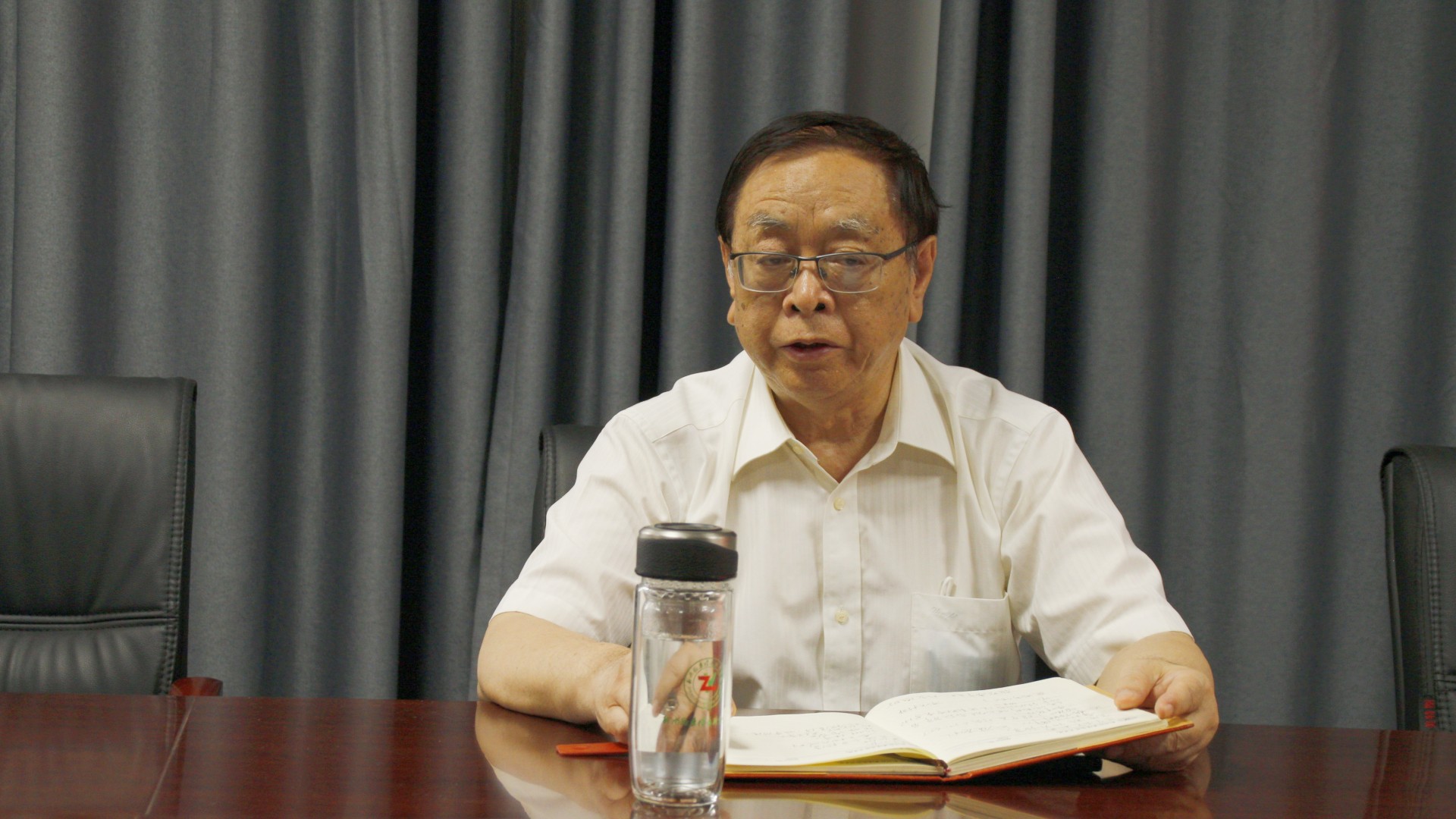 苗校长.jpg