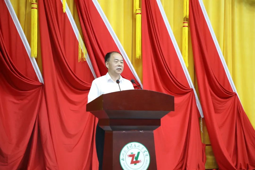 周书记.jpg